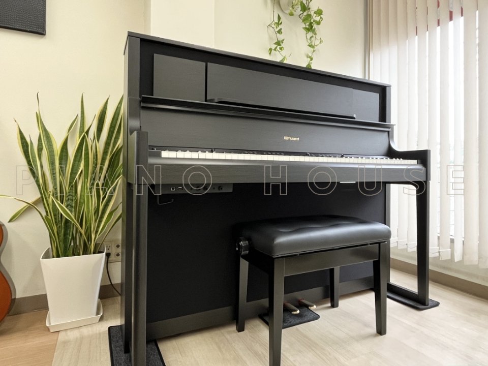 ROLAND LX-708 CB - Ảnh thực tế 3